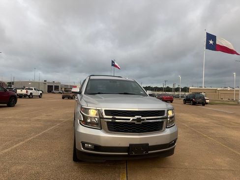 Used 2020 Chevrolet Suburban LT w/ Texas Edition Package RWD image 4