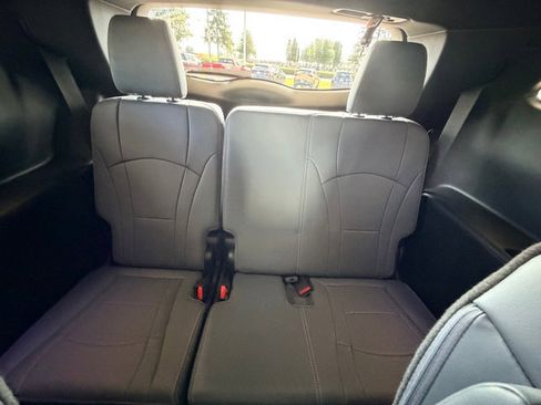 Used 2024 Buick Enclave Essence w/ Experience Buick Package FWD image 26