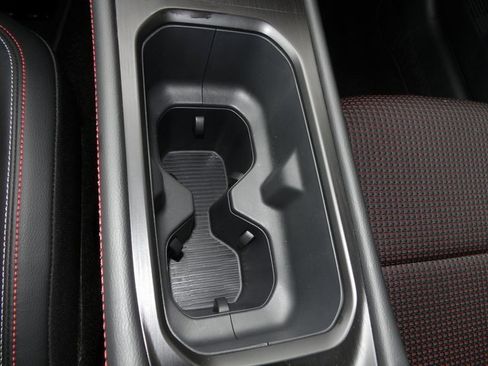 Certified 2025 Nissan Kicks SR image 26