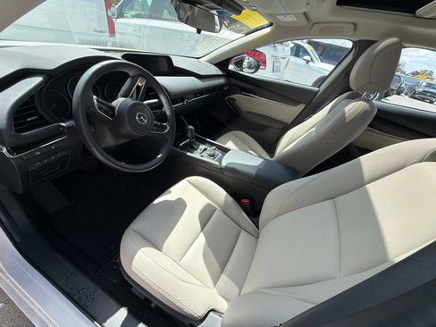 Used 2024 MAZDA MAZDA3 s w/ Black Accent Package FWD image 5