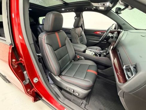 Certified 2025 Chevrolet Traverse RS AWD/4WD image 26