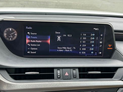 Used 2021 Lexus ES 350 Ultra Luxury w/ Accessory Package 2 FWD image 31