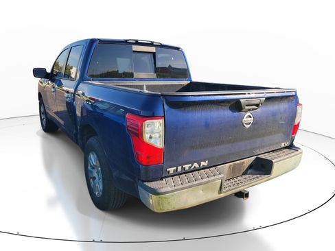 Used 2019 Nissan Titan SV RWD image 6
