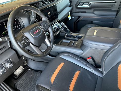 Certified 2025 GMC Sierra 2500 AT4 AWD/4WD image 10