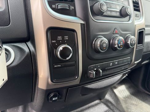 Used 2014 RAM 2500 SLT w/ Protection Group AWD/4WD image 13