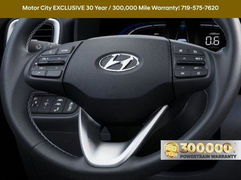 New 2025 Hyundai Venue Limited image 18