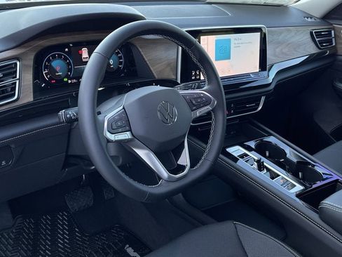 New 2026 Volkswagen Atlas SE image 12