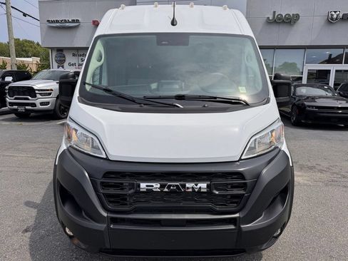 Used 2026 RAM ProMaster 2500 w/ Convenience Group FWD image 2