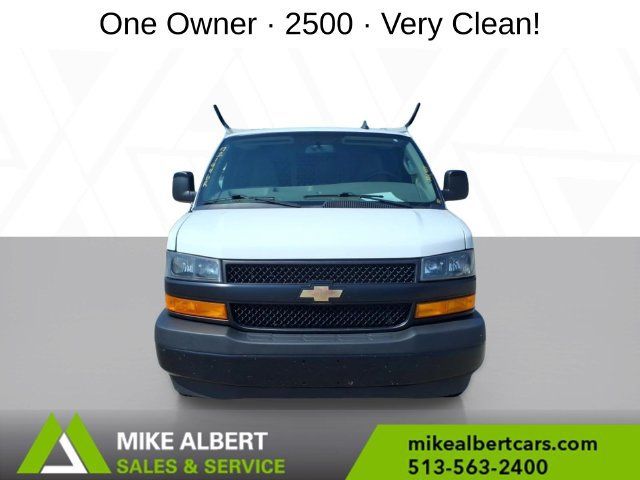 Used 2021 Chevrolet Express 2500 w/ Driver Convenience Package RWD image 2