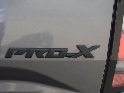 Used 2024 Nissan Frontier Pro-X w/ Pro Convenience Package RWD image 7