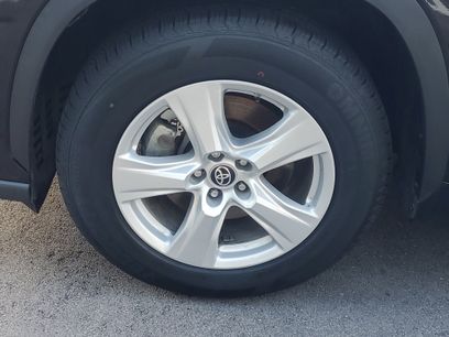 Used 2022 Toyota Highlander XLE