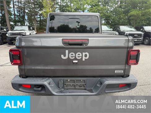 Used 2020 Jeep Gladiator Overland AWD/4WD image 10