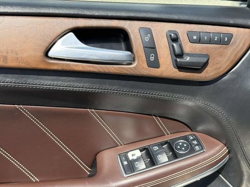 Used 2015 Mercedes-Benz GL 63 AMG 4MATIC image 20