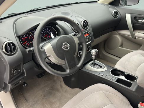 Used 2014 Nissan Rogue S AWD/4WD image 11