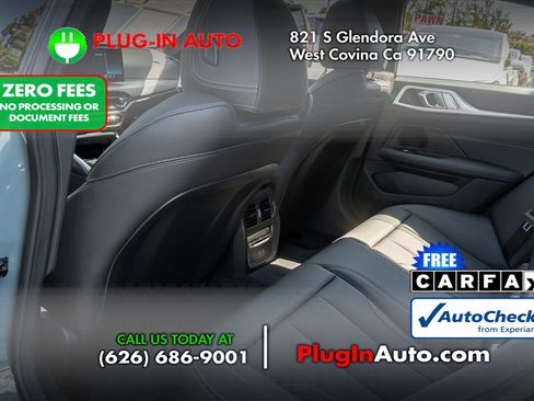 Used 2025 BMW i4 eDrive40 w/ M Sport Package RWD image 10