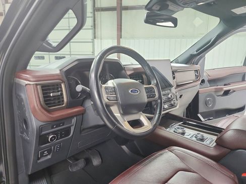 Used 2024 Ford Expedition Limited AWD/4WD image 21