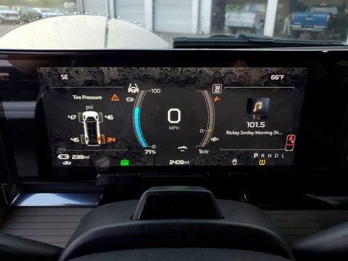 New 2026 GMC Hummer EV 4x4 Crew Cab image 31