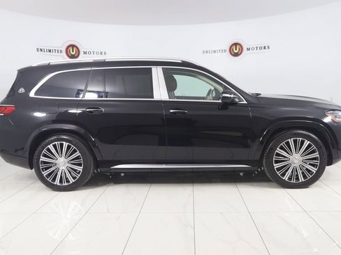 Used 2022 Mercedes-Benz Maybach GLS 600 4MATIC image 2