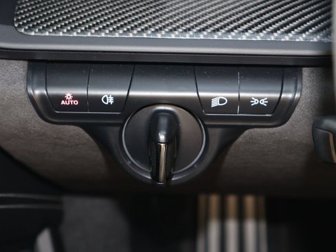 Certified 2025 Porsche 911 GT3 RS RWD image 18