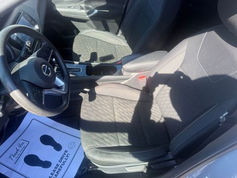 Used 2021 Nissan Kicks SV FWD image 12