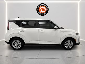 Used 2024 Kia Soul LX FWD video 2