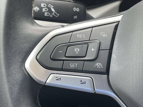 Certified 2023 Volkswagen Taos S FWD image 23