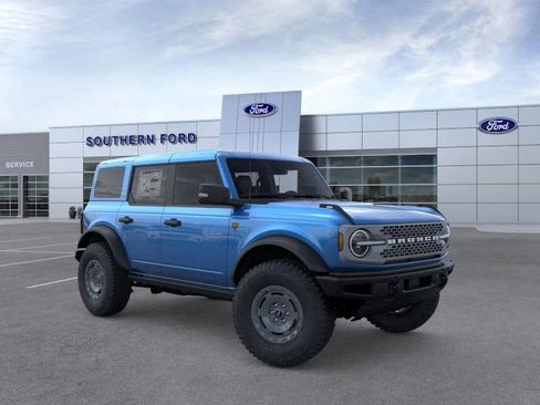 New 2025 Ford Bronco Badlands image 8
