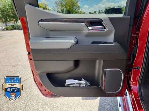 New 2026 GMC Sierra 1500 SLT w/ SLT Convenience Package AWD/4WD image 9