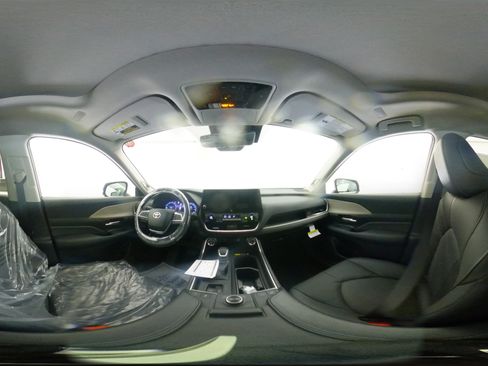New 2026 Toyota Grand Highlander AWD image 33