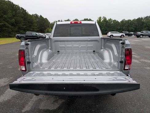 Used 2019 RAM 1500 Big Horn RWD image 6