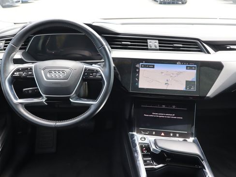 Used 2021 Audi e-tron Premium Plus w/ Premium Plus Package AWD/4WD image 14