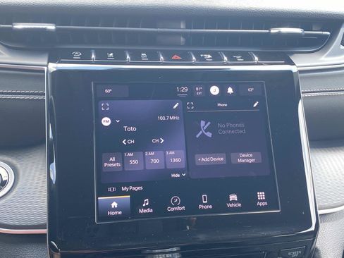 Used 2023 Jeep Grand Cherokee Laredo AWD/4WD image 27