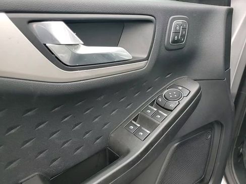 Used 2020 Ford Escape SEL image 14