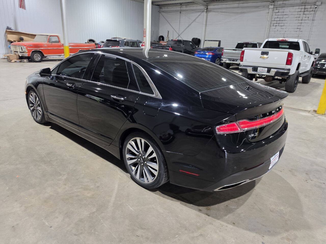 Used 2017 Lincoln MKZ Reserve w/ Climate Package FWD image 8