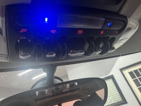 Used 2018 MINI Cooper Clubman S image 32