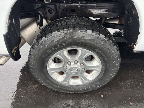 Used 2024 RAM 2500 Big Horn image 12