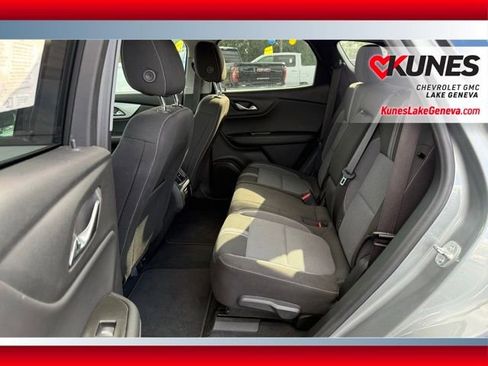 Used 2025 Chevrolet Blazer LT FWD image 15