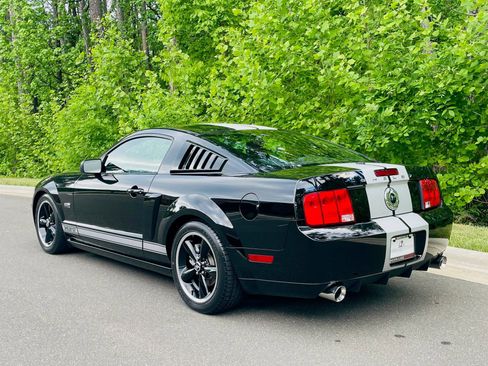 Used 2007 Ford Mustang GT Premium RWD image 2