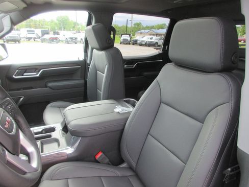 New 2026 GMC Sierra 1500 SLT w/ SLT Convenience Package AWD/4WD image 13