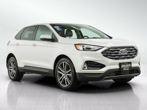 Used 2019 Ford Edge Titanium w/ Cold Weather Package AWD/4WD image 7