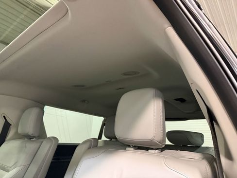 Used 2025 Ford Expedition Max Platinum w/ Driver's Package AWD/4WD image 9