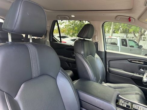 Used 2023 Honda Pilot Touring image 28