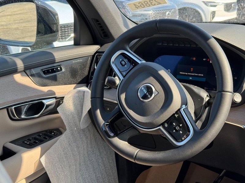 New 2026 Volvo XC90 T8 Plus w/ Protection Package Premier AWD/4WD image 7