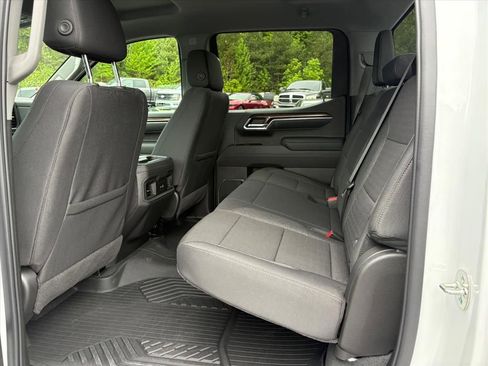 Used 2026 Chevrolet Silverado 1500 LT Trail Boss AWD/4WD image 18