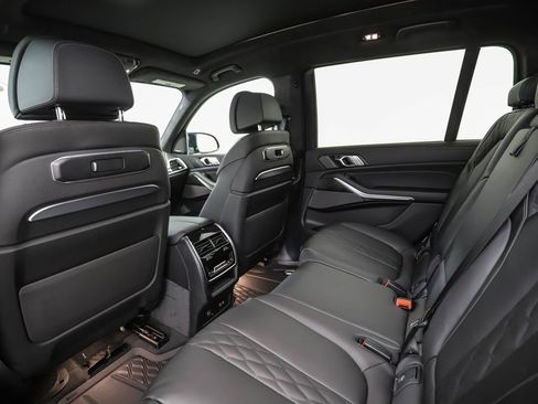 New 2026 BMW X7 M60i AWD/4WD image 21