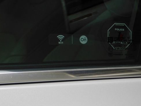 Used 2021 Cadillac XT4 Premium Luxury image 24