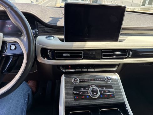 Used 2021 Lincoln Aviator Black Label w/ Dynamic Handling Package image 16