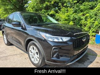 Used 2023 Ford Escape Active w/ Tech Pack #2 FWD video 2