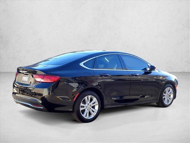 Used 2016 Chrysler 200 Limited FWD image 4
