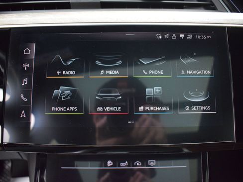 Used 2019 Audi e-tron Premium Plus AWD/4WD image 25